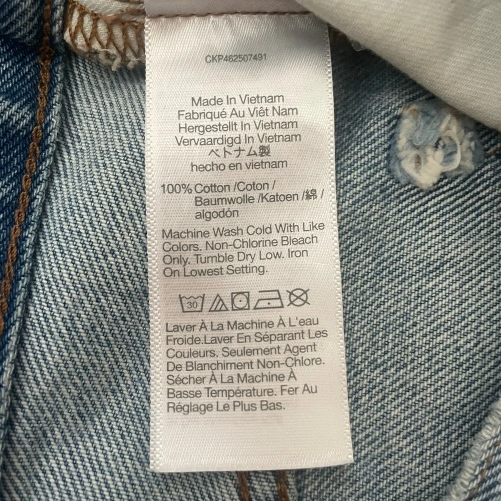 Madewell Relaxed Mid-Length Denim Distressed Shorts - Picture 5 of 7